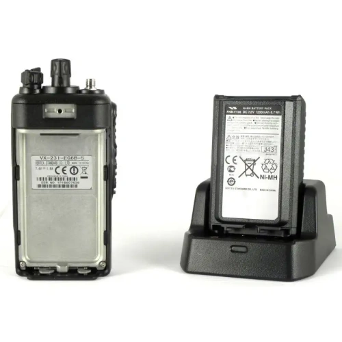 Портативная рация Vertex Standard VX-231 UHF NiMH фото 2