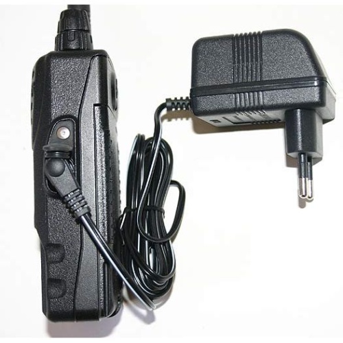 Портативная рация Yaesu VX-120 фото 2